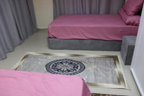 غرف فندقية مفروشة التجمع الأول for mens only Rooms for rent